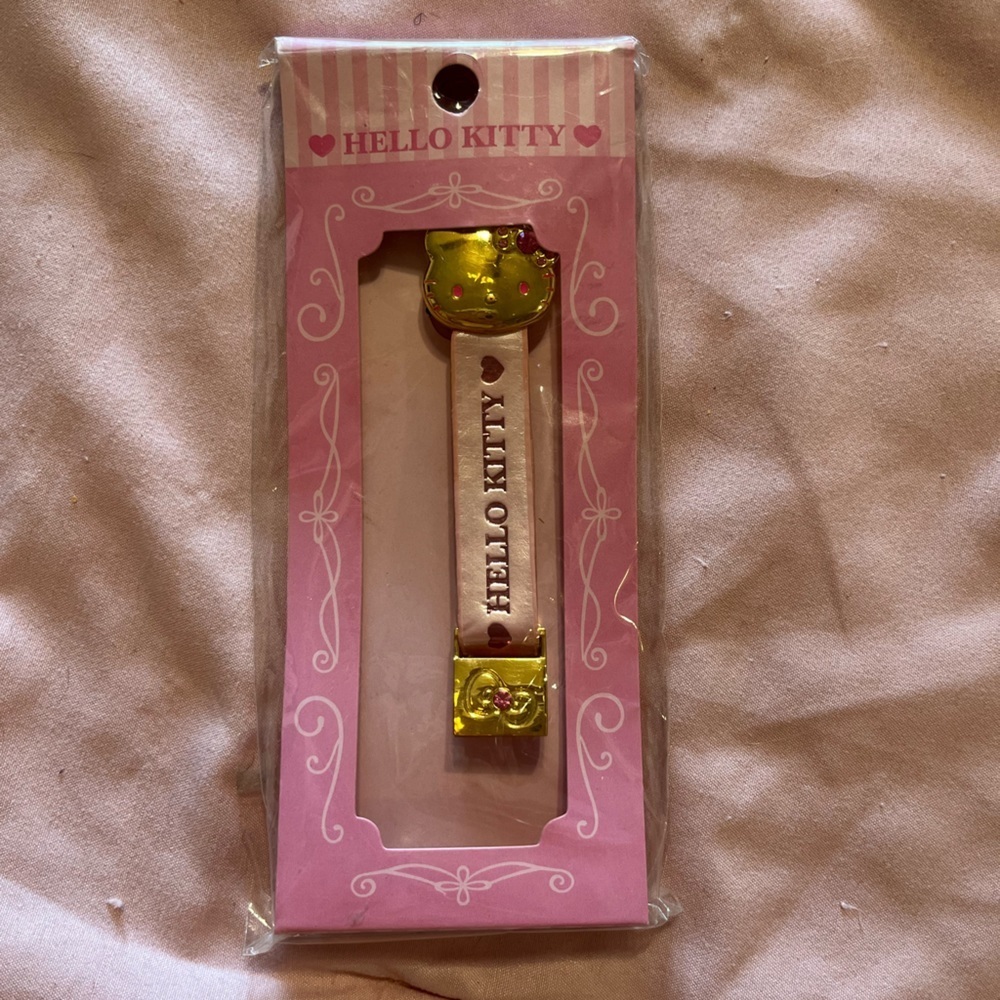 2008 Sanrio Hello Kitty Keychain/Phone Charm. Brand New. - Picture 1 of 2